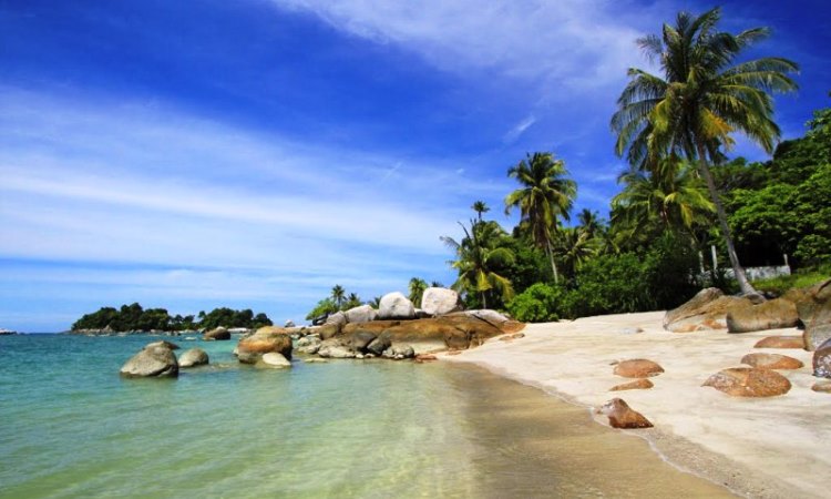 10 Tempat Wisata di Lingga Terbaru &amp; Paling Hits Dikunjungi - Andalas  Tourism